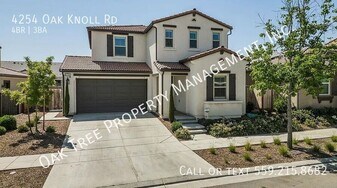 4254 Oak Knl Rd in Madera, CA - Building Photo
