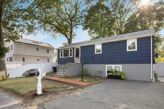 29 Clinton Ave in Saugus, MA - Building Photo - Building Photo