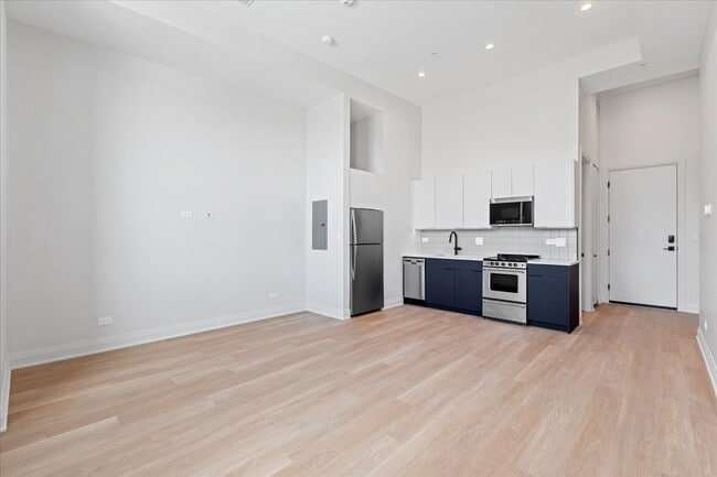 property at 1934 W North Ave
