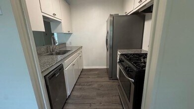 2301 W 12th St in Austin, TX - Building Photo - Building Photo
