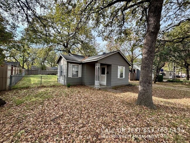 5605 Thomas in River Oaks, TX - Building Photo - Building Photo