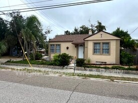 1215 N Garden Ave in Clearwater, FL - Building Photo