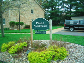 Pines Apartments in Pittsville, WI - Foto de edificio - Building Photo