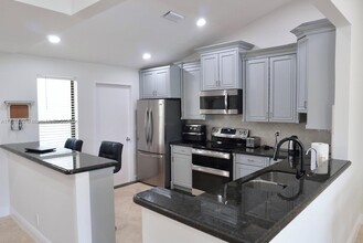 9549 Burlington Pl in Boca Raton, FL - Building Photo - Building Photo