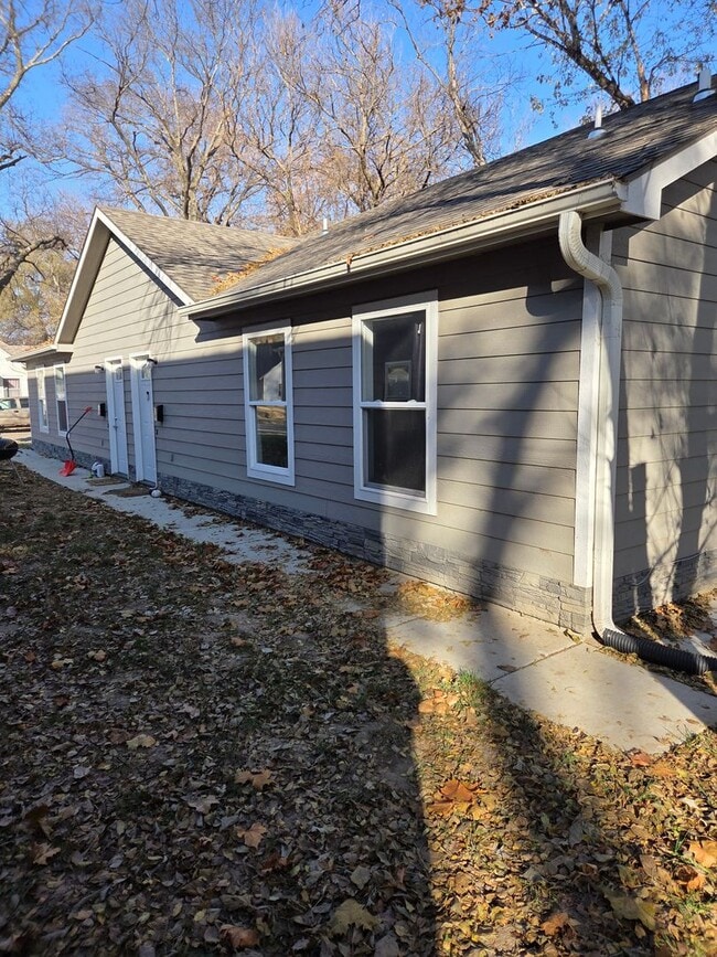 1113 Yuma St in Manhattan, KS - Building Photo - Building Photo