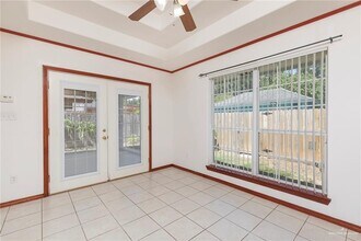 1810 Post Oaks Rd in Edinburg, TX - Building Photo - Building Photo