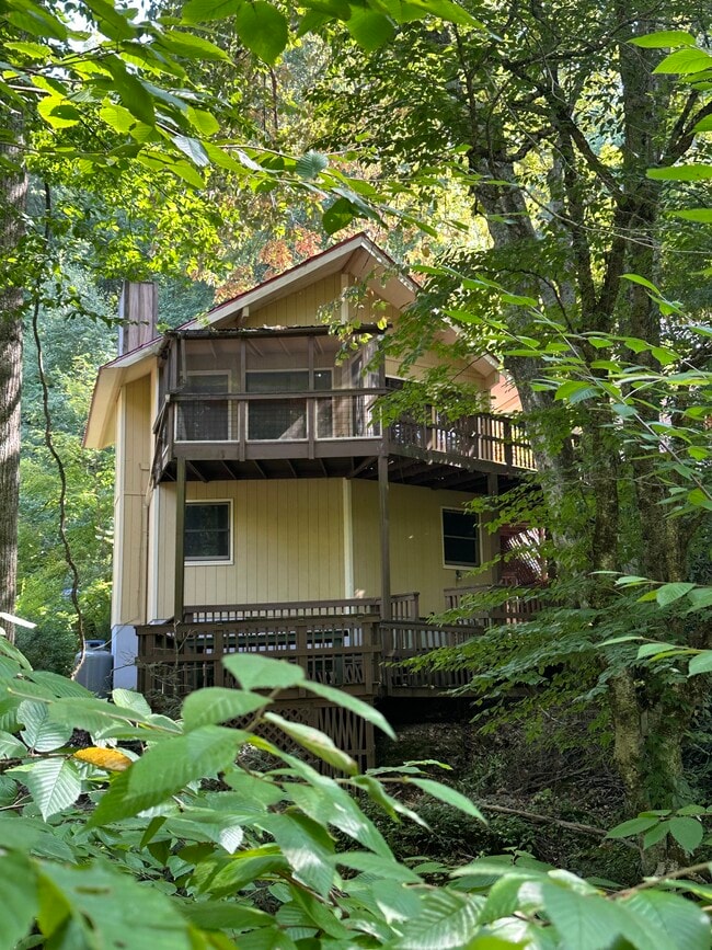 property at 270 River Road 2