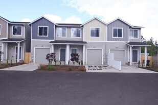 4185 Lancaster Dr NE in Salem, OR - Building Photo