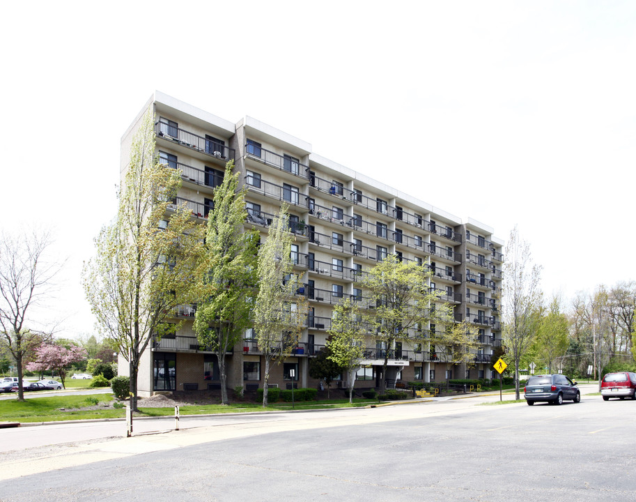 Charles H. Wesley Tower in Akron, OH - Building Photo