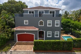 486 SW 5th St in Fort Lauderdale, FL - Building Photo
