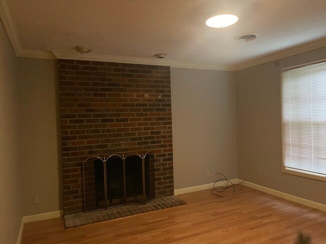 121 Arcadia Ln, Unit C