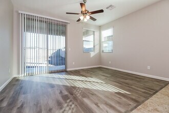 17726 W Cashman Dr in Surprise, AZ - Foto de edificio - Building Photo