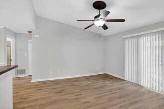 534 Granville Ct in Atlanta, GA - Building Photo - Building Photo