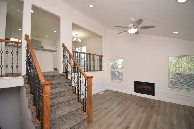 883 Westpointe Cir in Salt Lake City, UT - Building Photo - Building Photo