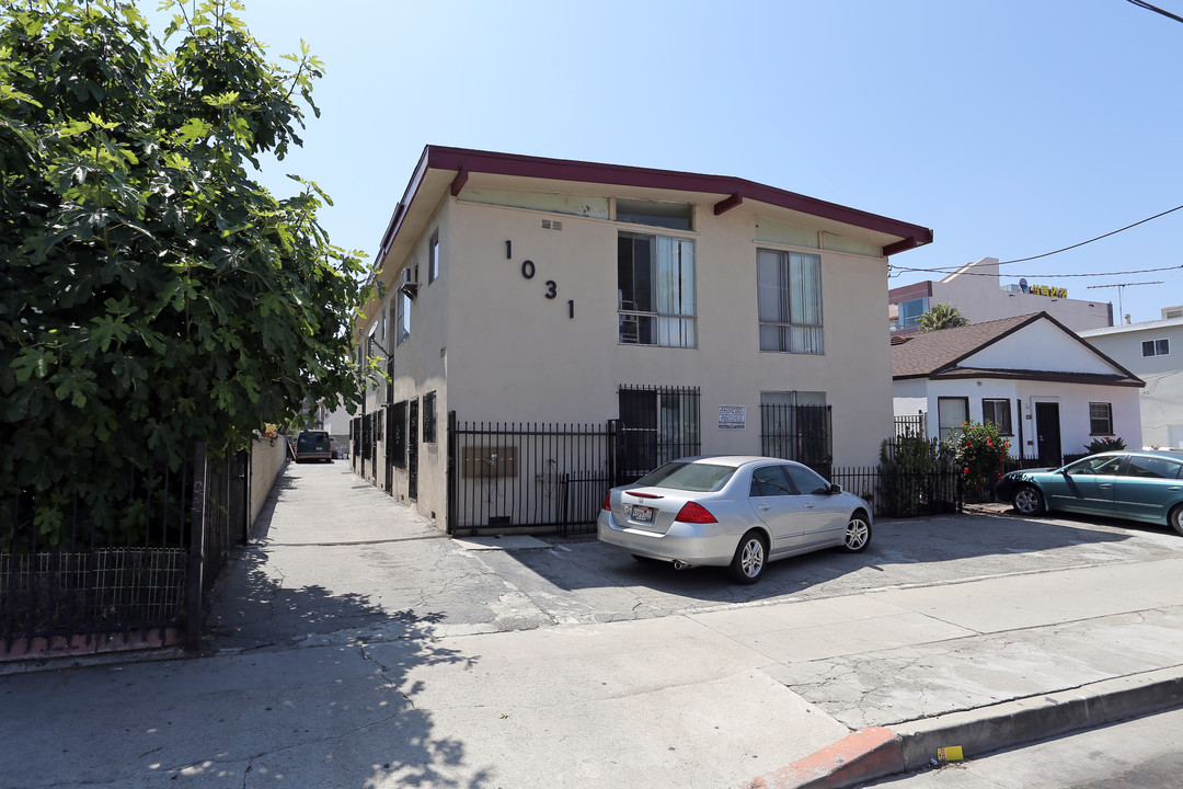 1031 S Kingsley Dr in Los Angeles, CA - Building Photo