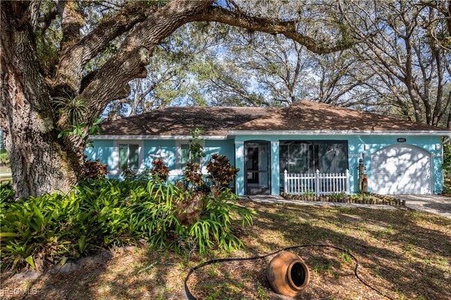 property at 4001 E Sunflower Cir