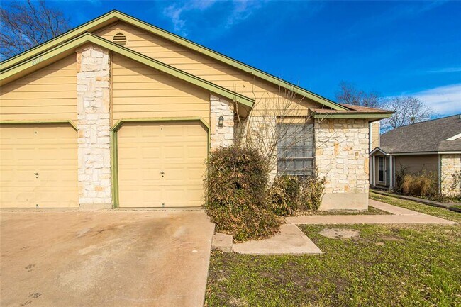 2012 Margalene Way in Austin, TX - Building Photo - Building Photo