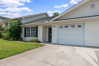 4757 Royal Prince Way in Knoxville, TN - Building Photo - Building Photo