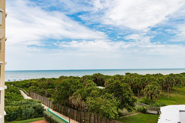 3400 Ocean Beach Blvd in Cocoa Beach, FL - Building Photo - Building Photo