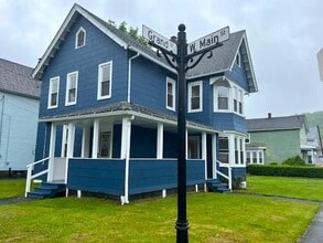 203 W Main St in Port Jervis, NY - Building Photo - Building Photo