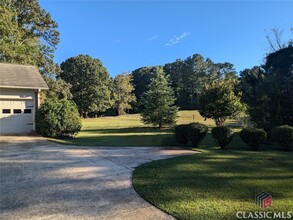 1010 Cherokee Cir in Athens, GA - Building Photo - Building Photo