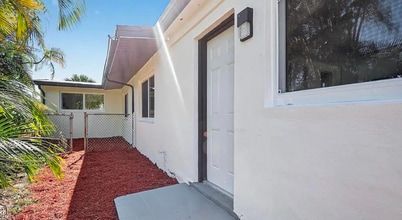 621 SE 1st St in Hialeah, FL - Building Photo - Building Photo