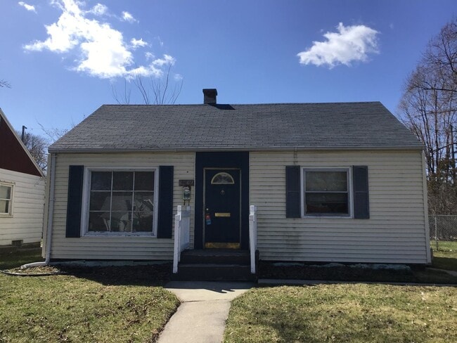 4469 N Sherman Blvd in Milwaukee, WI - Building Photo - Building Photo