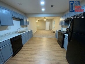 131 S 2nd St in Benton, AR - Building Photo - Building Photo