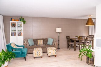 1275 River Vista Row in San Diego, CA - Building Photo - Building Photo