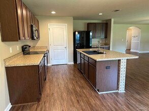 4895 Spears St in Pace, FL - Building Photo - Building Photo