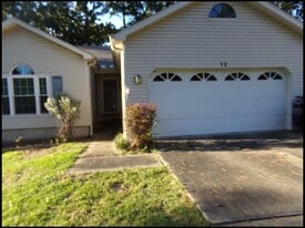 12 Cedar Point Ct in Little Rock, AR - Building Photo