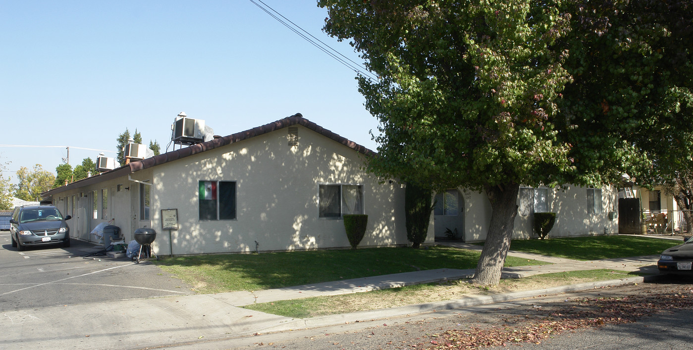 1643-1653 Fir Ave in Atwater, CA - Building Photo