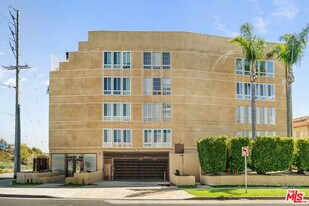 3600 Bagley Ave in Los Angeles, CA - Building Photo