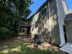 525 Dot Dr in Atlanta, GA - Building Photo - Building Photo