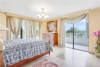 9950 S Ocean Dr in Jensen Beach, FL - Building Photo - Building Photo