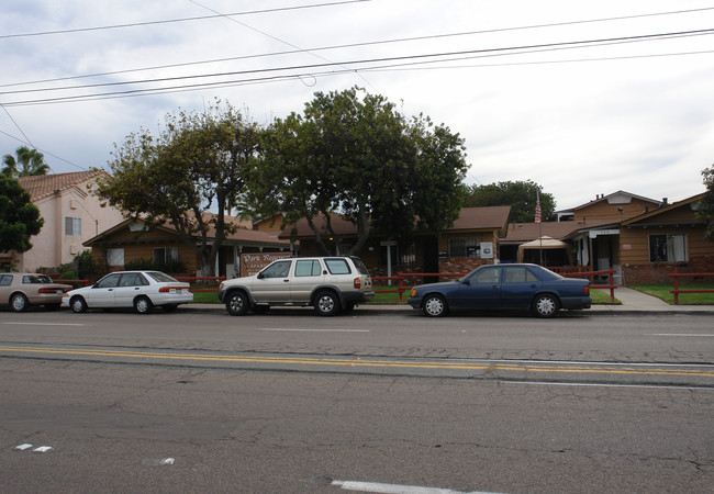 Vista Hermosa Apartments in Chula Vista, CA - Building Photo - Building Photo