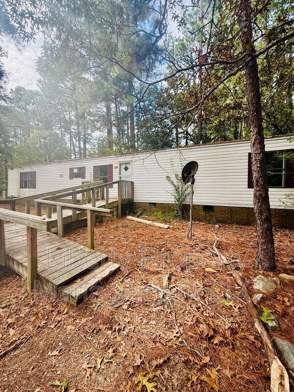 property at 128 Ed Thomas Rd