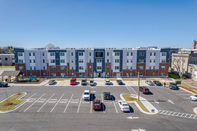 Five Points Crossing in Rocky Mount, NC - Building Photo - Building Photo