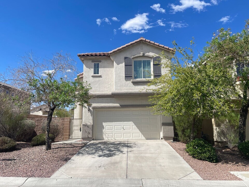 6346 Startac Ct in Las Vegas, NV - Building Photo
