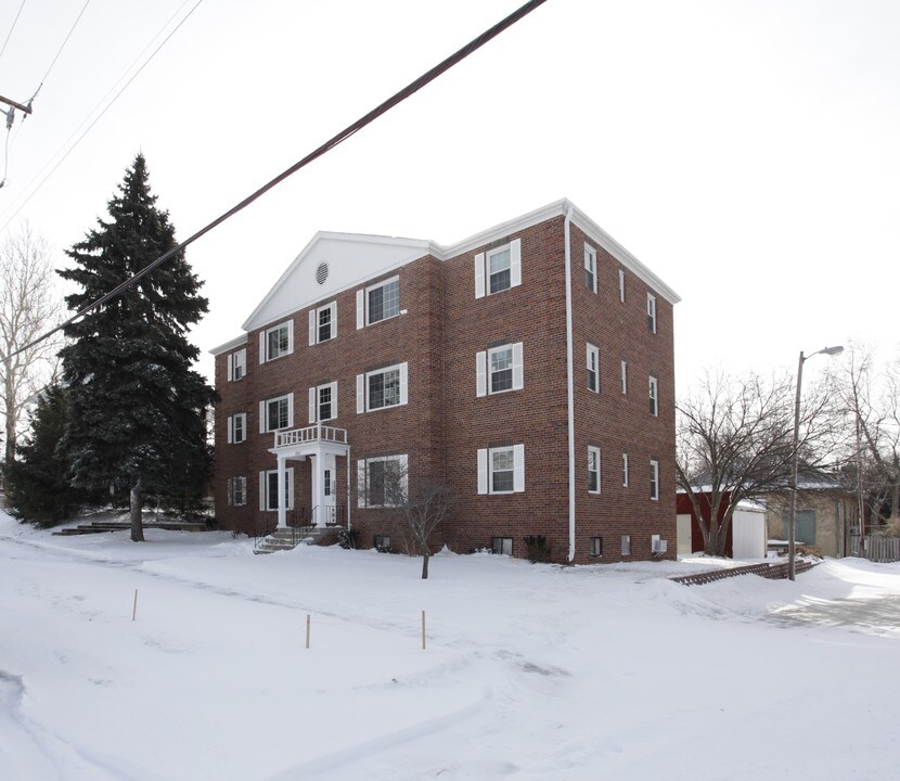 3921 Nicholas St in Omaha, NE - Foto de edificio