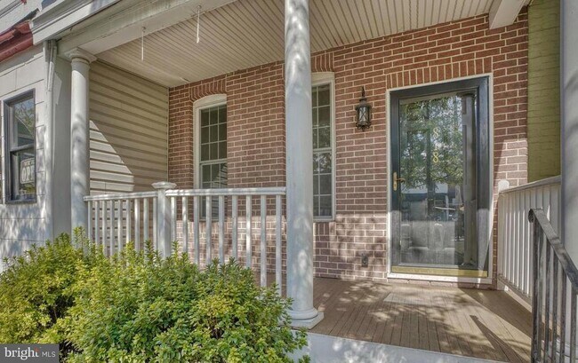 818 W 36th St in Baltimore, MD - Building Photo - Building Photo
