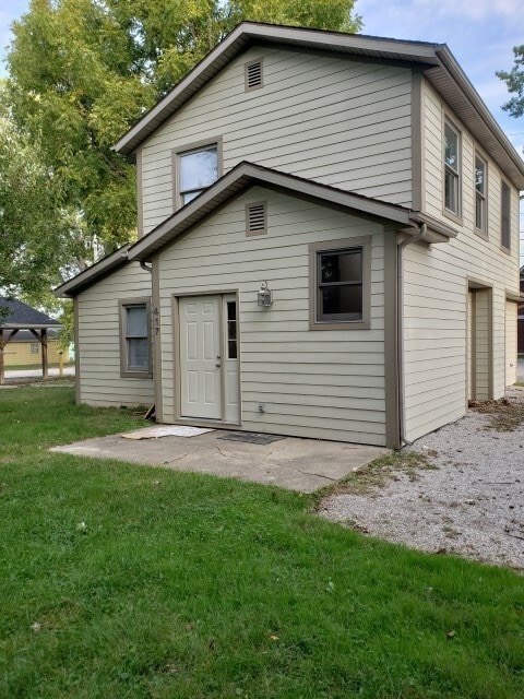 property at 417 E 15th St