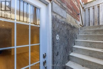 5489 Festival Dr in Mississauga, ON - Building Photo - Building Photo