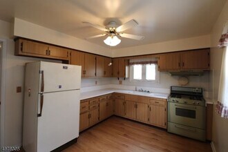 172 Kanouse St in Boonton, NJ - Building Photo - Building Photo