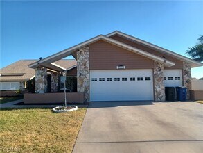 11891 Prince Charles Ct in Cape Coral, FL - Building Photo - Building Photo