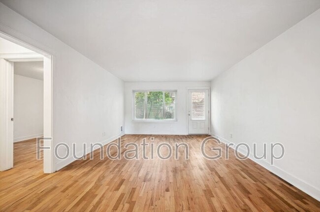 118 12th Ave E in Seattle, WA - Building Photo - Building Photo