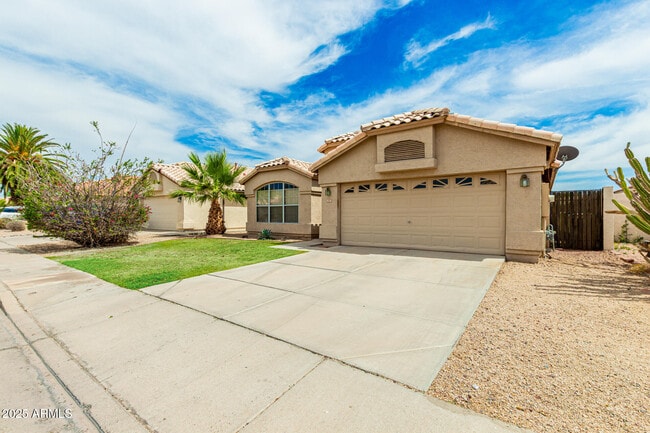 7927 W Kimberly Way in Glendale, AZ - Building Photo - Building Photo