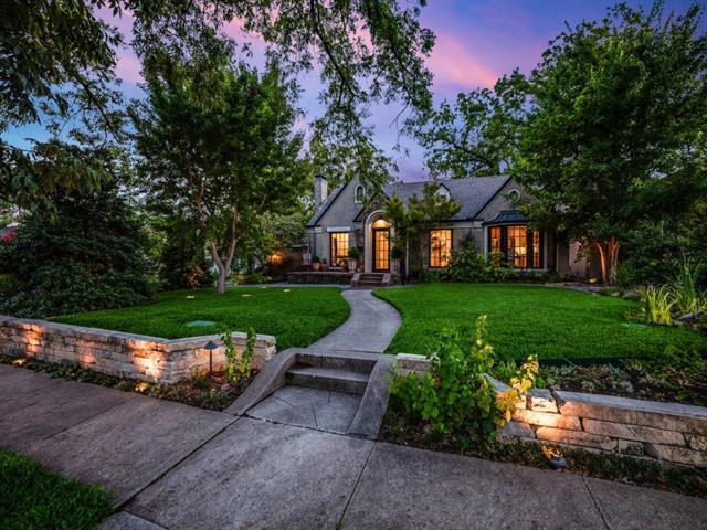 6948 Clayton Ave in Dallas, TX - Building Photo - Building Photo