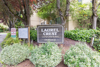 Laurel Crest in Seattle, WA - Building Photo - Building Photo