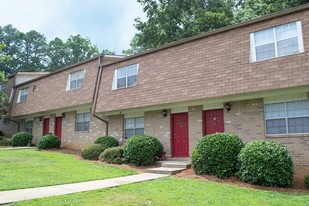 Clarkston Oaks Apartments